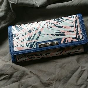 Nine West wallet